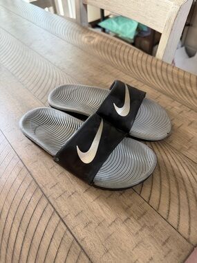 Nike Black Strap with Gray Footbed Slide Sandals